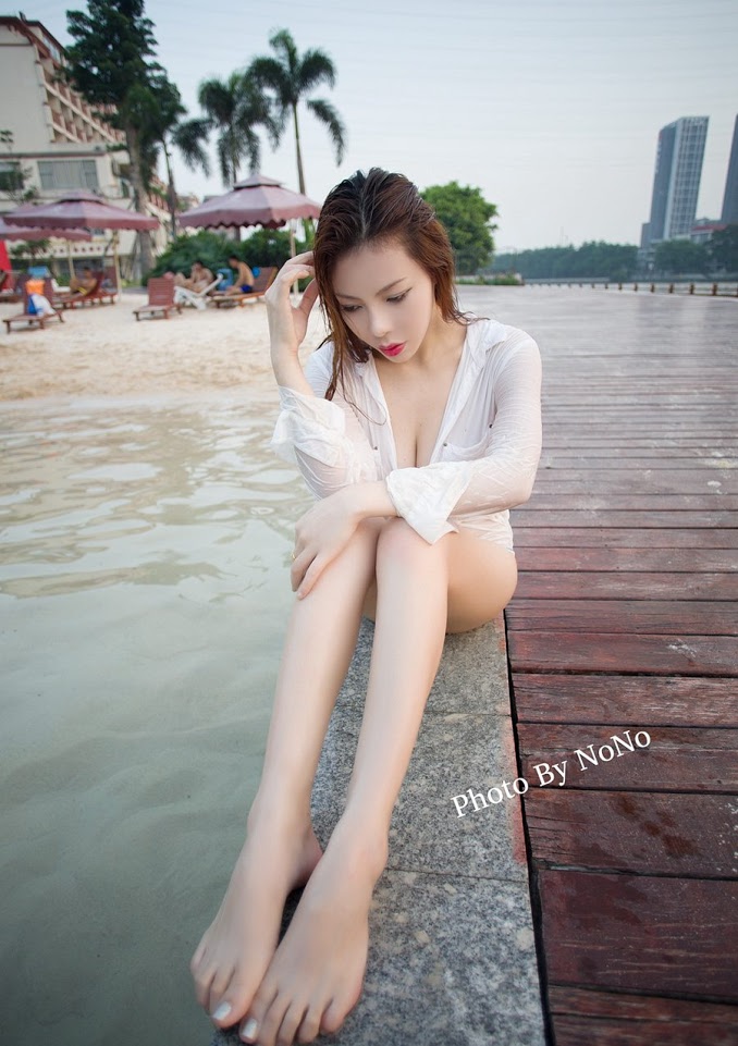 Girl xinh kute Hàn Quốc khoe dáng dễ thương nhất