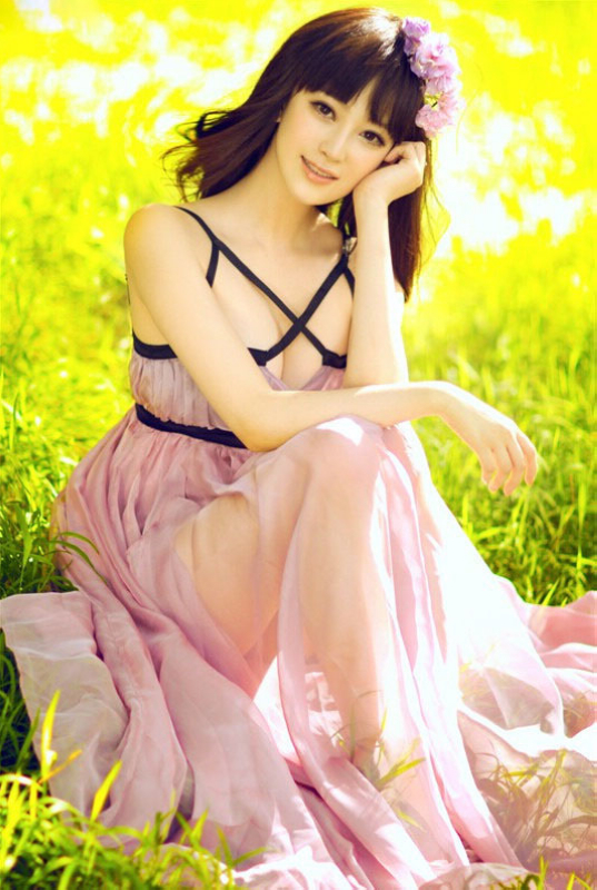 Hình girl xinh China chân dài kute đáng yêu và dễ thương