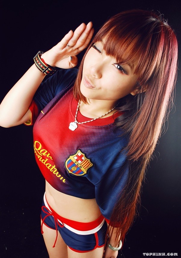 Em gái xinh xinh cute fan Barcelona