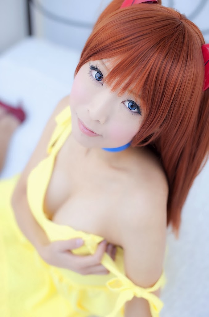 Cosplay màu vàng xinh xắn