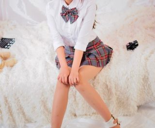 Ngắm gái xinh teen school girl xứ Hàn với váy xinh đẹp